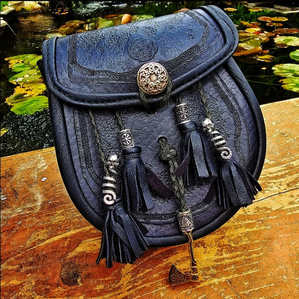 Sporran Black Viking Celtic Axe
